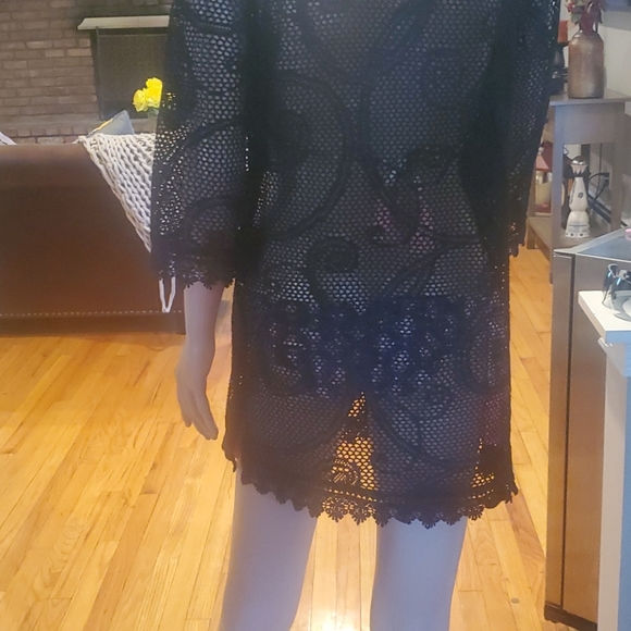 Coverup - Picture 3 of 4